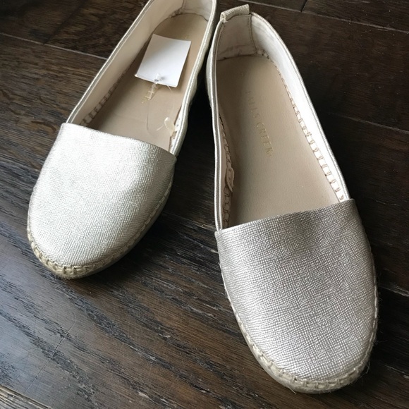 NWT - Slip On Shoes - Picture 3 of 7